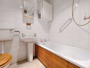 Photo 16- click for photo gallery